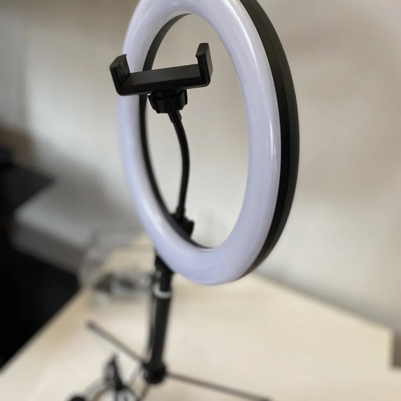 Ring Lights Universal LED Selfie Ring Studio Light w/ Shutter 10” - Picture 3 of 6